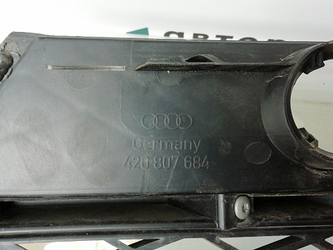 Фотография детали AA001059; Решетка переднего бампера R (420 807 682 A) для Audi R8 I (2007-2012)/БУ; Оригинал; Р3, Под восстановление; . Фото номер 10