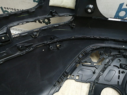 AA045899; Бампер задний; под паркт. (J8A2-17A958-AB) для Land Rover Range Rover Velar L560 (2017 - 2023)/БУ; Оригинал; Р1, Мелкий дефект; 