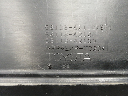 AA034156; Решетка переднего бампера (53113-42110) для Toyota Rav4 50 (2019 -н.в.)/БУ; Оригинал; Р2, Удовлетворительное; 