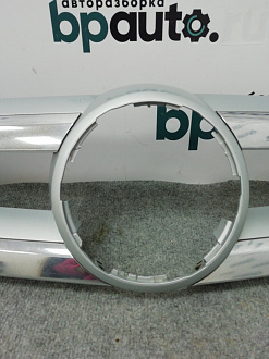 AA002241; Решетка радиатора, наружная часть (A1668800385) для Mercedes-Benz GL-klasse II (X166) (2012-2016)/БУ; Оригинал; Р1, Мелкий дефект; 