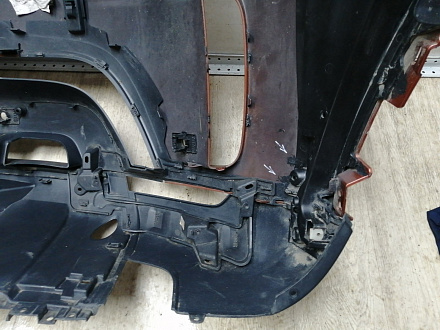 AA045867; Бампер передний; под паркт.; под омыват. (HY32-17F003-AAW) для Land Rover Discovery V L462 (2017 - 2020)/БУ; Оригинал; Р1, Мелкий дефект; 