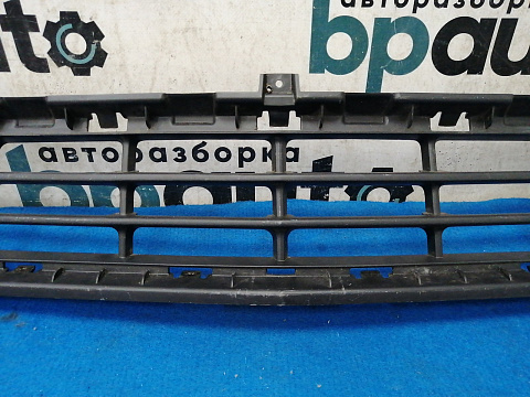 Фотография детали AA028254; Решетка переднего бампера (95080698) для Opel Mokka (2012 - 2015)/БУ; Оригинал; Р1, Мелкий дефект; . Фото номер 3
