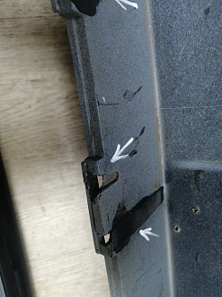 AA045737; Бампер передний; под паркт.; под омыват. (5M0807221N) для Volkswagen Golf Plus II (2009-2014)/БУ; Оригинал; Р1, Мелкий дефект; 