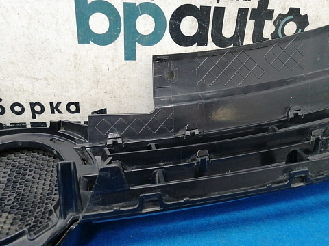 Фотография детали AA028223; Решетка радиатора (5K0853651AL) для Volkswagen Golf/БУ; Оригинал; Р2, Удовлетворительное; . Фото номер 15