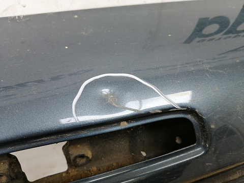 Фотография детали AA027757; Дверь багажника правая (7H0827092) для Volkswagen/БУ; Оригинал; Р2, Удовлетворительное; . Фото номер 3