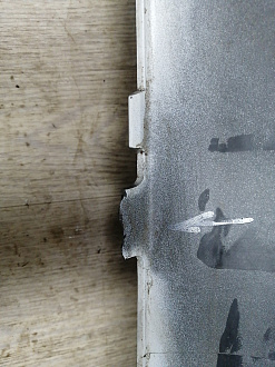 BA000253; Бампер передний, v1.5, v1.8, без отв. под расш.; без паркт.; без омыват. (6400B226229ZZ) для Mitsubishi Lancer/БУ; Оригинал; Р1, Мелкий дефект; 