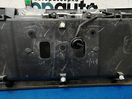 AA031401; Накладка крышки багажника (76801-60461) для Toyota Land Cruiser Prado/БУ; Оригинал; Р0, Хорошее; (1F7) Серебро металик