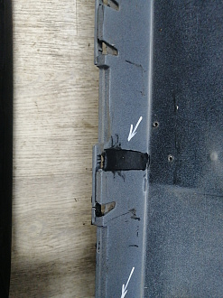 AA045737; Бампер передний; под паркт.; под омыват. (5M0807221N) для Volkswagen Golf Plus II (2009-2014)/БУ; Оригинал; Р1, Мелкий дефект; 