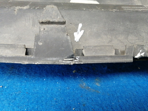 Фотография детали AA032233; Решетка радиатора (AM21-R8200-B) для Ford C-MAX II (2010-2015)/БУ; Оригинал; Р1, Мелкий дефект; . Фото номер 13