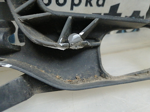 Фотография детали AA045496; Кронштейн , каркас переднего бампера левый (A2048854165) для Mercedes-Benz C-klasse III рест. (W204) (2011-2015)/БУ; Оригинал; Р1, Мелкий дефект; . Фото номер 17