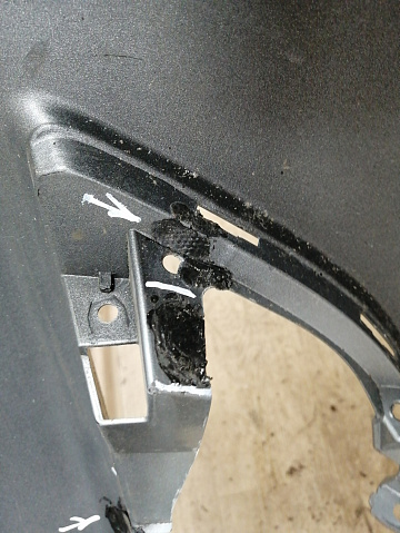 Фотография детали AA037706; Бампер передний; под паркт.; под омыват. (13368660) для Opel Astra/БУ; Оригинал; Р1, Мелкий дефект; . Фото номер 21