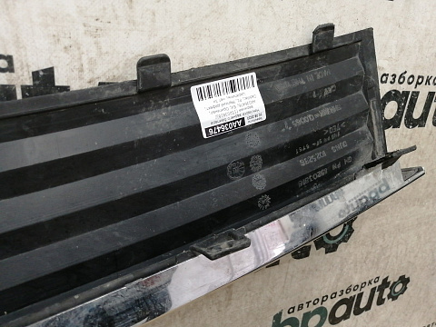 Фотография детали AA036476; Накладка заднего бампера верхняя (15203818) для Cadillac Escalade III (2006-2013)/БУ; Оригинал; Р1, Мелкий дефект; . Фото номер 16