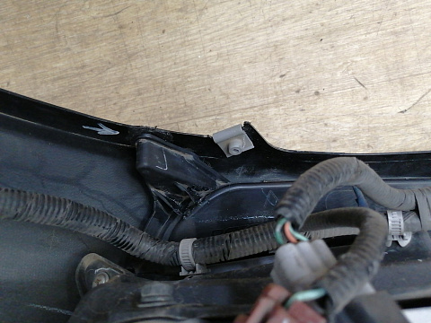 Фотография детали AA041726; Бампер передний, Sport; без паркт.; без омыват. (BBN2-50031) для Mazda 3 BL/БУ; Оригинал; Р1, Мелкий дефект; . Фото номер 24