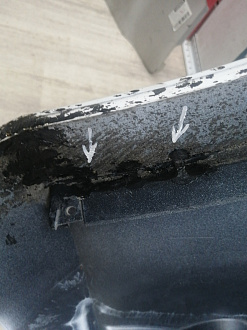 AA045975; Бампер передний; без паркт.; под омыват. (5K0807221) для Volkswagen Golf/БУ; Оригинал; Р1, Мелкий дефект; 