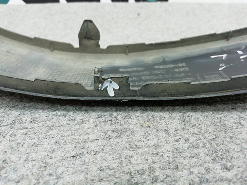 Фотография детали AA009985; Молдинг заднего бампера правый (13125032) для Opel Zafira/БУ; Оригинал; Р1, Мелкий дефект; . Фото номер 4