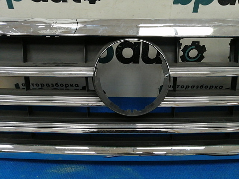 Фотография детали AA037777; Решетка радиатора (760853653B) для Volkswagen Touareg III (2018- н.в.)/БУ; Оригинал; Р2, Удовлетворительное; . Фото номер 3