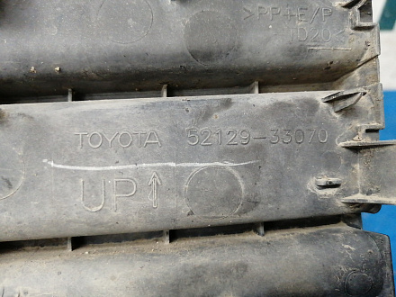 AA031098; Заглушка букс. крюка переднего бампера (52129-33070) для Toyota Camry 55 рест. (2014 — 2017)/БУ; Оригинал; Р1, Мелкий дефект; 