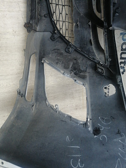 AA045772; Бампер передний; без паркт.; под омыват. (BCW8-50031) для Mazda 3 BL/БУ; Оригинал; Р1, Мелкий дефект; 