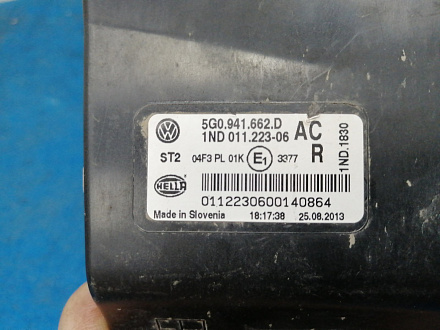 AA029901; ПТФ правая (5G0 941 662 D) для Volkswagen Golf/БУ; Оригинал; Р1, Мелкий дефект; 