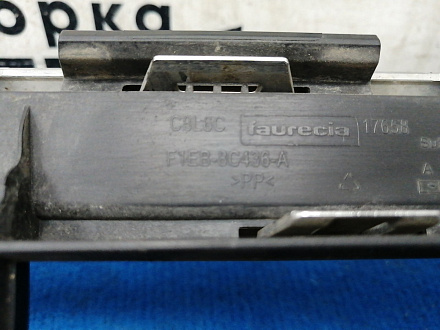 Решетка радиатора Форд Focus III Wagon рест. 2015- 2019, б/у, фото 18