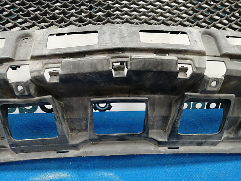 Фотография детали AA037745; Решетка переднего бампера (A1648852465) для Mercedes-Benz GL-klasse I (X164) (2009-2012)/БУ; Оригинал; Р1, Мелкий дефект; . Фото номер 4