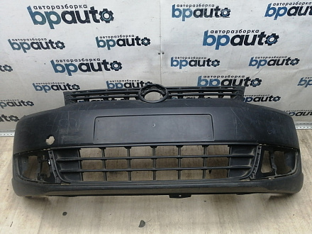 AA045719; Бампер передний; без паркт.; без омыват. (2K5807221A) для Volkswagen Caddy III рест. (2010-2015)/БУ; Оригинал; Р1, Мелкий дефект; 