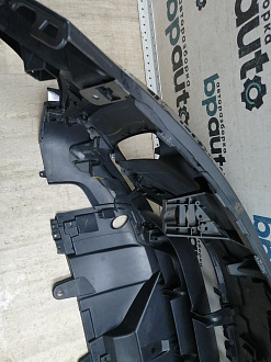 AA045866; Бампер передний; под паркт.; под омыват. (HY32-17F003-AAW) для Land Rover Discovery V L462 (2017 - 2020)/БУ; Оригинал; Р1, Мелкий дефект; 