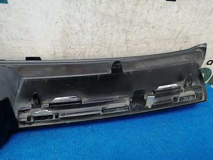 AA028232; Решетка радиатора (BM51-8200-C) для Ford Focus/БУ; Оригинал; Р2, Удовлетворительное; 