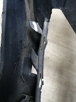 AA045518; Бампер передний; под паркт.; под омыват. (4L0 807 437 H) для Audi Q7 I рест. (2010-2015)/БУ; Оригинал; Р1, Мелкий дефект; 