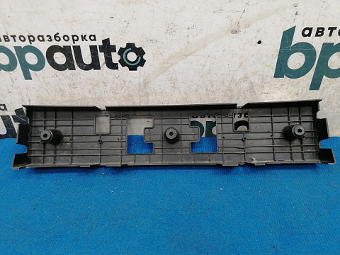 Фотография детали AA036563; Площадка под номер (86529-L1000) для Hyundai Sonata VIII (DN8) (2019-н.в.)/БУ; Оригинал; Р1, Мелкий дефект; . Фото номер 4