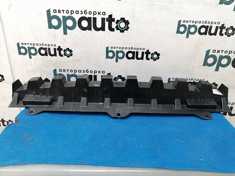 Фотография детали AA017945; Кронштейн заднего бампера центральный (J8A2-17A793-AD) для Land Rover Range Rover Velar L560 (2017 - 2023)/БУ; Оригинал; Р1, Мелкий дефект; . Фото номер 5