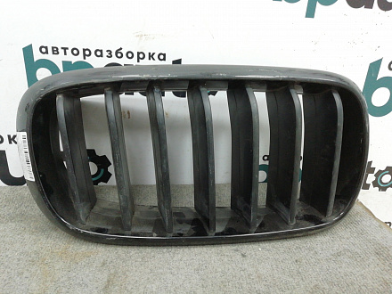 AA008074; Решетка радиатора правая (51117316076) для BMW/БУ; Оригинал; Р2, Удовлетворительное; 