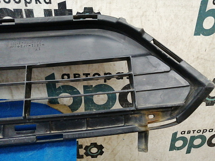 AA033475; Решетка переднего бампера (53102-48030) для Toyota Highlander II рест. (2010 - 2013)/БУ; Оригинал; Р2, Удовлетворительное; 