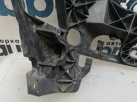 AA045501; Кронштейн, каркас переднего бампера левый (A2048850765) для Mercedes-Benz C-klasse III (W204) (2006-2011)/БУ; Оригинал; Р0, Хорошее; 