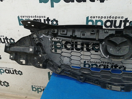 AA025635; Решетка радиатора (KD45-50712) для Mazda CX-5 I (2011-2015)/БУ; Оригинал; Р1, Мелкий дефект; 