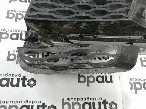 Фотография детали AA045547; Решетка переднего бампера левая (J8A2-17E852-AB) для Land Rover Range Rover Velar L560 (2017 - 2023)/БУ; Оригинал; Р1, Мелкий дефект; . Фото номер 8