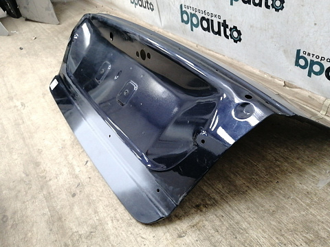 Фотография детали AA027653; Крышка багажника, алюминий для Volvo S60/БУ; Оригинал; Р1, Мелкий дефект; . Фото номер 3