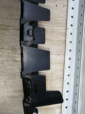 Фотография детали AA045109; Решетка переднего бампера верхняя, М-пакет; под камер. (51118060891) для BMW Х6 II (F16) (2014-2019)/БУ; Оригинал; Р1, Мелкий дефект; . Фото номер 13