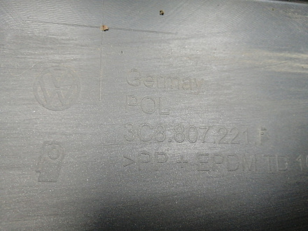 AA045818; Бампер передний; под паркт.; под омыват. (3C8807221F) для Volkswagen Passat CC рест. (2012-2017)/БУ; Оригинал; Р1, Мелкий дефект; 
