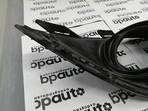 Фотография детали AA045549; Накладка ПТФ правая (6400H702) для Mitsubishi Outlander/БУ; Оригинал; Р1, Мелкий дефект; . Фото номер 10