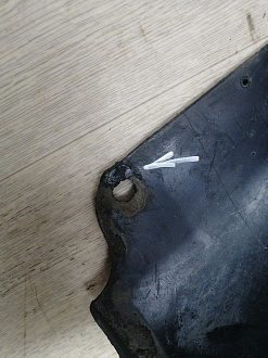 AA045992; Бампер передний; без паркт.; под омыват. (62022-EM00H) для Nissan Tiida/БУ; Оригинал; Р1, Мелкий дефект; 