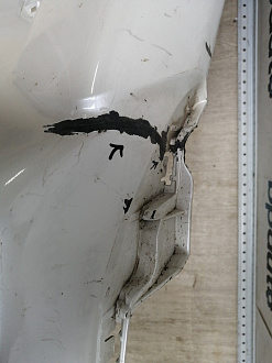 AA044787; Бампер передний; без паркт.; под омыват. (52119-0K840) для Toyota Hilux VIII (2015 - 2020)/БУ; Оригинал; Р2, Удовлетворительное; 