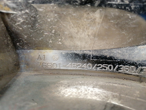Фотография детали AA030949; Накладка крышки багажника; под камер. (76801-48240) для Lexus RX III рест. (2012 — 2015)/БУ; Оригинал; Р1, Мелкий дефект; . Фото номер 16