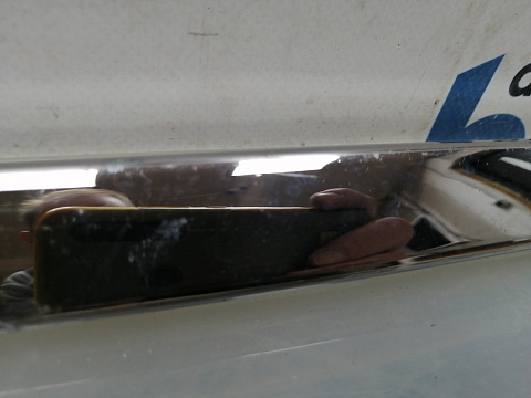 Фотография детали AA045574; Молдинг крышки багажника, нижний хром (90816-1BA0A) для Infiniti/БУ; Оригинал; Р1, Мелкий дефект; . Фото номер 4