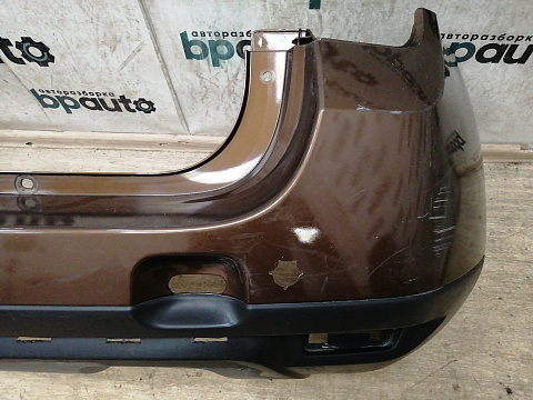 Фотография детали AA032713; Бампер задний; под паркт. (850225291R) для Renault Duster I (2011-2015)/БУ; Оригинал; Р1, Мелкий дефект; . Фото номер 2