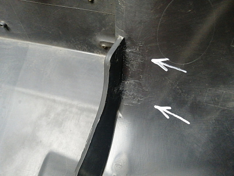 Фотография детали AA045734; Бампер передний; без паркт.; без омыват. (2E0807103) для Volkswagen Crafter (2006-2016)/БУ; Оригинал; Р1, Мелкий дефект; . Фото номер 18