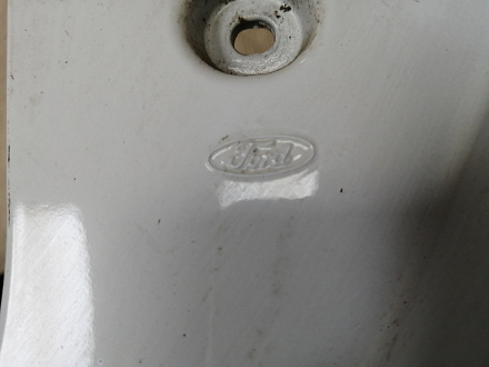 AA046063; Бампер задний; без паркт. (BM51-A17906-AGW) для Ford Focus III Hatchback (2011- 2015)/БУ; Оригинал; Р1, Мелкий дефект; 