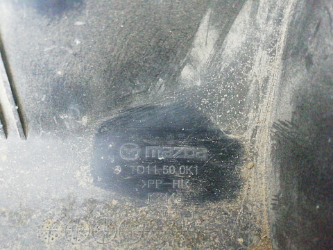Фотография детали AA002996; Кронштейн крепления решетки радиатора (TD11-50-0K1C) для Mazda CX-9 I (2006-2012)/БУ; Оригинал; Р1, Мелкий дефект; . Фото номер 8