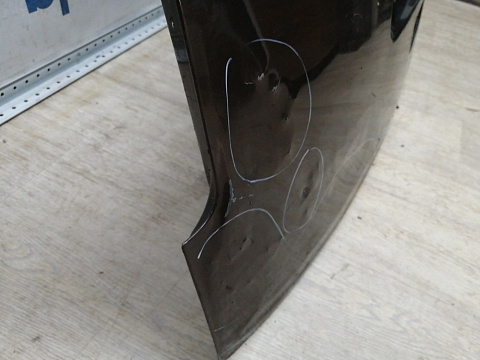 Фотография детали AA045391; Крышка багажника (2K0827025L) для Volkswagen Caddy/БУ; Оригинал; Р2, Удовлетворительное; . Фото номер 4