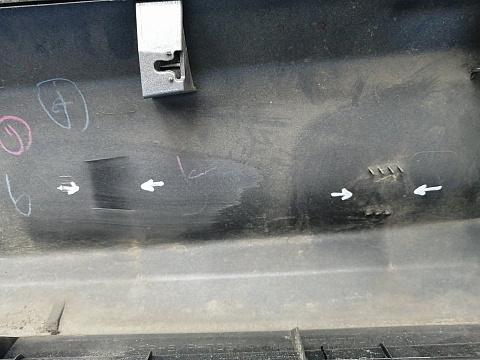 Фотография детали AA016962; Накладка на дверь задняя правая, нижняя (75077-42030) для Toyota Rav4 40 рест. (2015 — 2019)/БУ; Оригинал; Р1, Мелкий дефект; . Фото номер 7